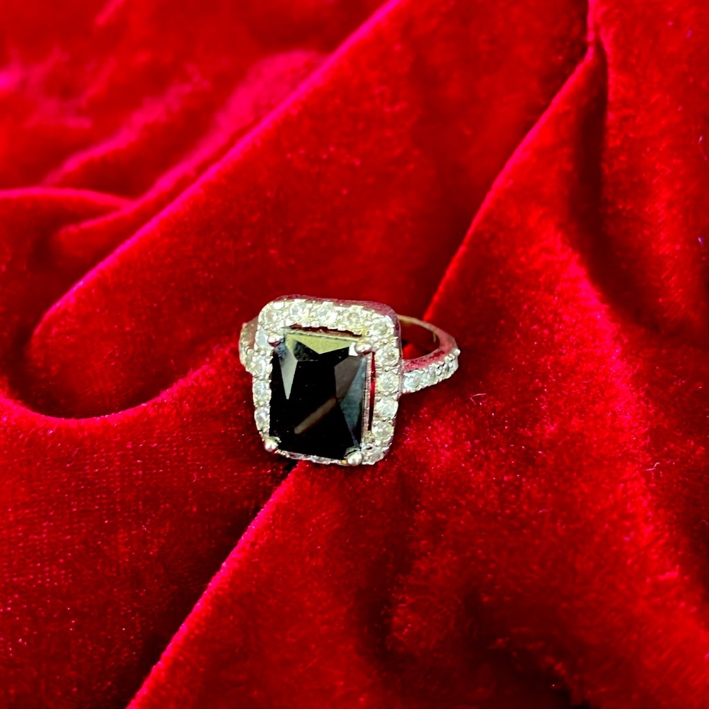 Premiere Designs ring